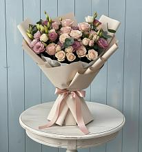 Букет цветов из:  Розы и Лизиантусы в Борки Новгородская область