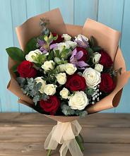 Букет цветов из:  Розы и Альстромерии в Борки Новгородская область