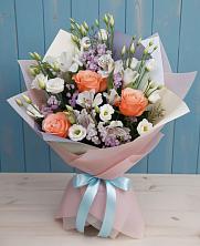 Букет цветов из:  Лизиантусы, Розы, Альстромерии и Гипсофила в Борки Новгородская область