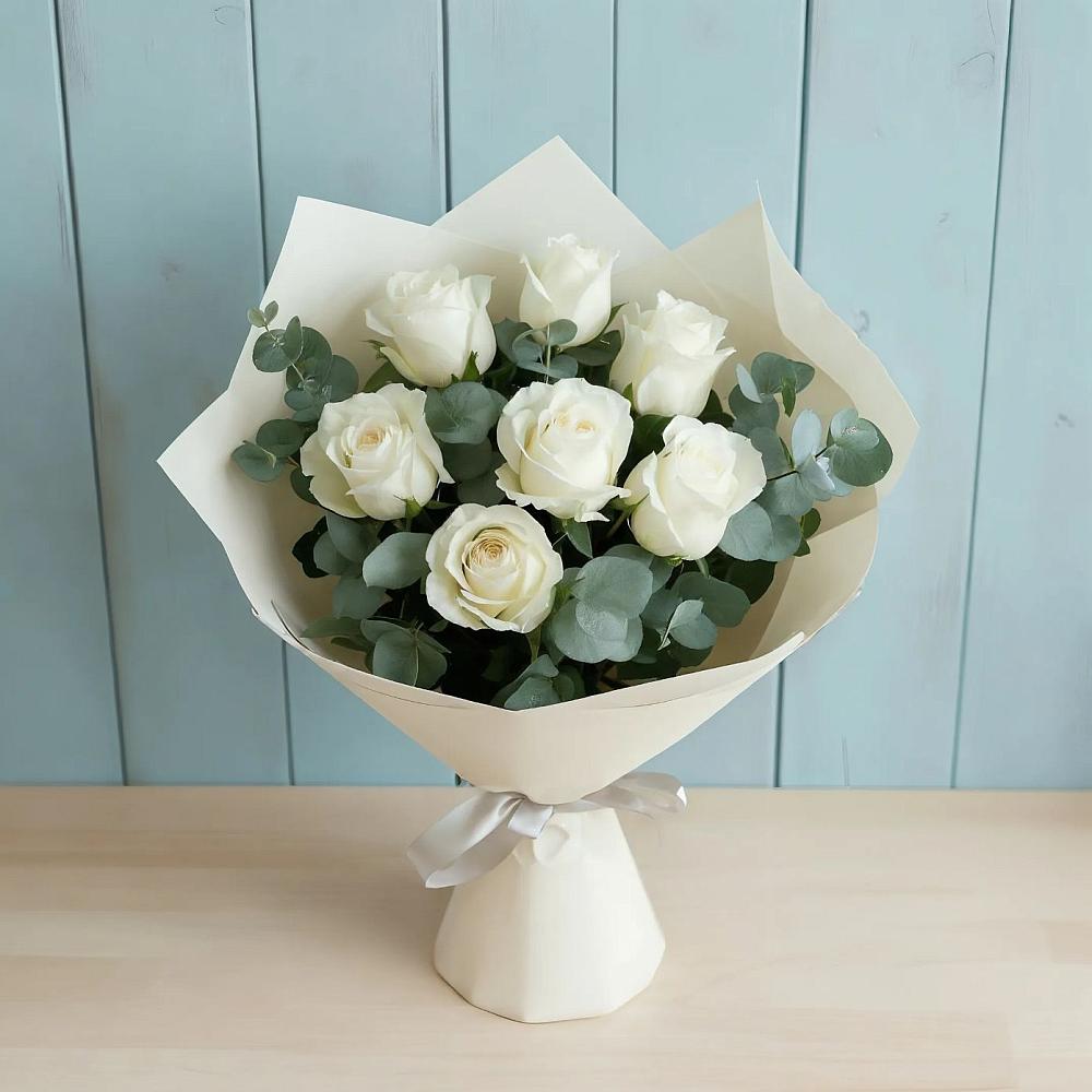 Букет Белые розы в Эвкалипте в Борки Новгородская область