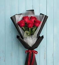 Букет цветов из:  Розы в Борки Новгородская область